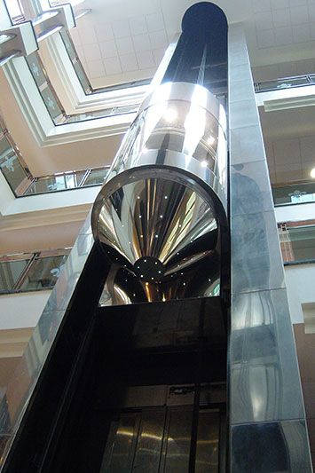 mantenimiento ascensores panorámicos - ascensor hidráulico